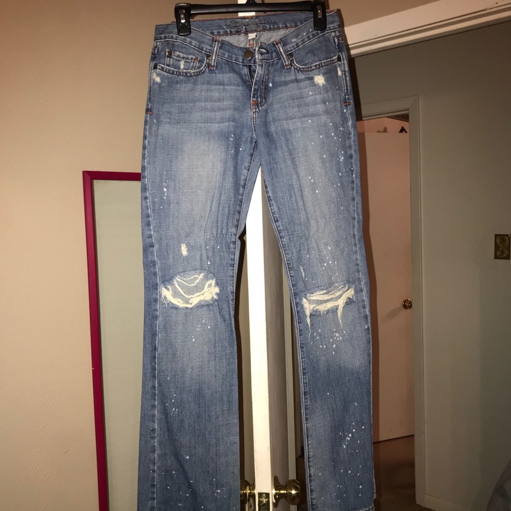 Abercrombie & Fitch destroyed jeans